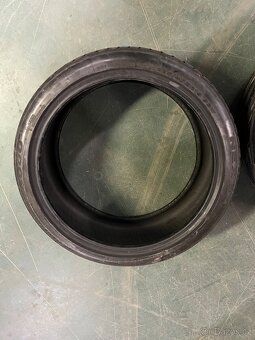 225/40 r19 gumy - 3