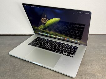 MacBook Pro 16'' 2019 / i9 / 16GB / 1TB SSD / Silver - DPH - 3