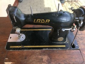 Šlapací šicí stroj LADA - 3
