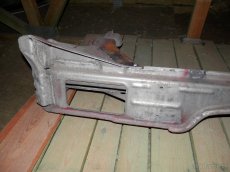 Výztuha zadního nárazníku Corvette C4 - 3