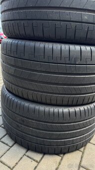 Pirelli P-Zero 275/35 R23 315/30 R23 - 3