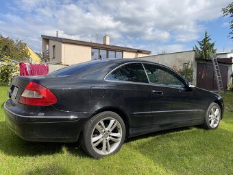 Mercedes-Benz CLK 220 CDI Avantgarde - 3