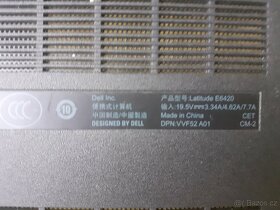 Spodní kryt na Dell Latitude E6420 - 3