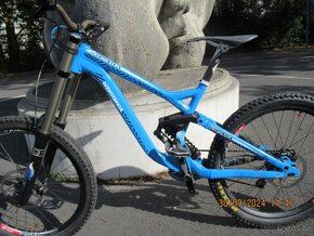 COMMENCAL DH SUPRAME V3 super stav - 3