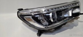 Hilux 2016 - levý a pravý světlomet led xenon - 3