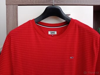 Tommy Jeans dámské tričko vel. M - 3