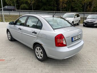 Hyundai Accent 1,4 71 kW - 3