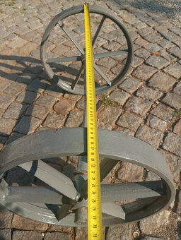 Litinová kola i s osou podvozek stabilní motor dekorace - 3