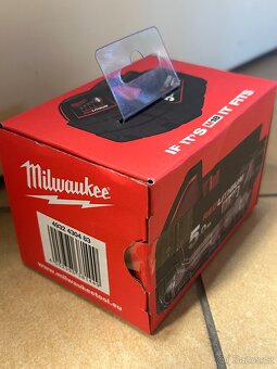 Milwaukee baterie M18 B5 18V 5Ah 4932430483 - 3