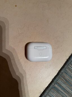 apple airpods pro 1 - 3