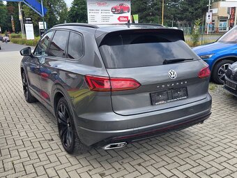 VW Touareg TDi R-Line BLACK STYLE VZDUCH VIRTUAL TAŽNÉ - 3