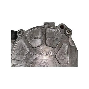 Podtlakové čerpadlo 03L145100F VW Passat B7 r.v. 2012 - 3