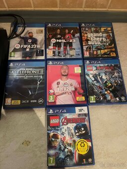 PS 4 + ovladače a hry - 3