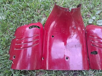 Prsíčka JAWA 50/550, 555 - 3