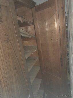 Starožitná skříň - 3