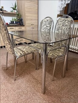 Jídelní stůl + židle - 3