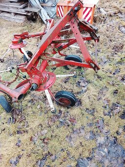 Obraceč sena Fahr - 3