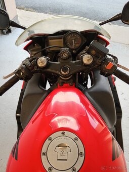 Honda CBR 600 f sport - 3