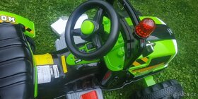 Nový elektrický traktor - velká kola - 3