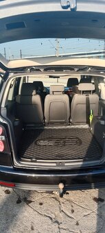 Volkswagen Touran 2.0 tdi - 3