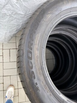 Pirelli scorpion 235/55 R18 - 3