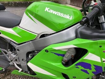Kawasaki ZX 600 Ninja - 3