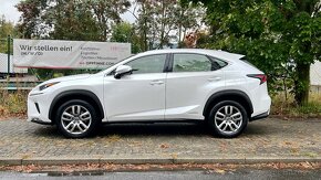 Lexus NX300h Hybrid m.2021 Perleť Navi Kamera Automat - 3