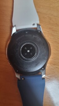 Samsung Galaxy Watch 46mm + řemínky - 3