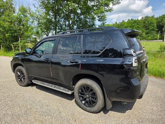 Toyota Land Cruiser ,executive ,7míst ,střešní okno, DVD - 3