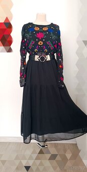 Vyšívané šaty Desigual - 3