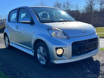 DAIHATSU SIRION 1.5 SPORT 76KW,2008,1.MAJ,ALU,KLIMA,BEZ RZI - 3
