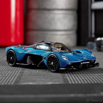 Hot Wheels Elite 64 Aston Martin Valkyrie - 3