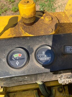 Yanmar YB121U Japonský minibagr - 3