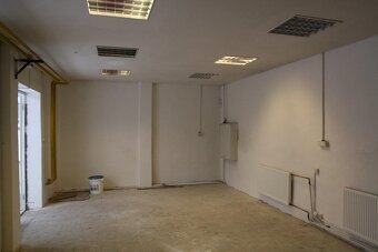 Pronájem nebytových prostor 420 m2 - 3