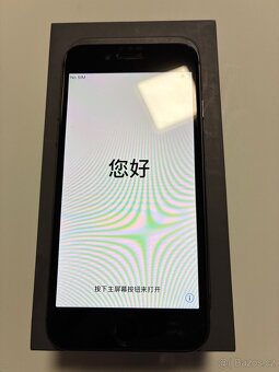 IPhone 8 2018 prosinec A1905 - 3