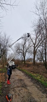 Pronájem pracovní plošiny Isoli PTN210J - 3