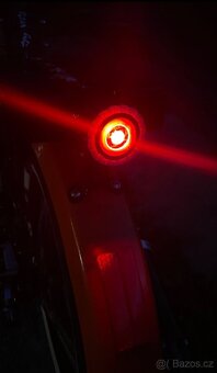 Babetta Custom zadní LED světlo - 3