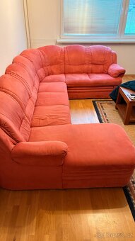 Růžový rozkládací gauč - 3
