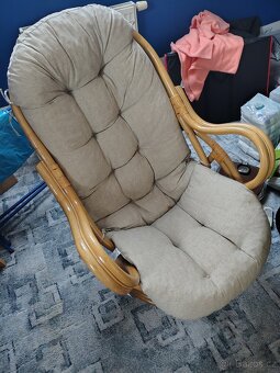 Prodám dvě ratanová houpací křesla - 3