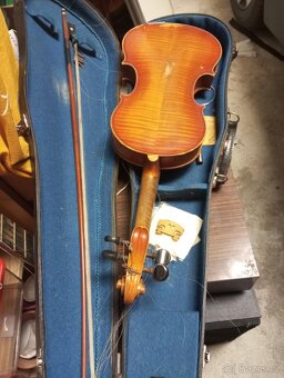 Housle vč futrálu - 3