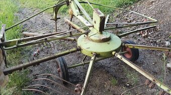 Shrnovač sena Claas - 3