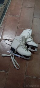 Dívčí brusle Crowned - 3