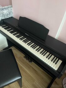 PRODÁM DIGITÁLNÍ PIANO ROLAND - 3