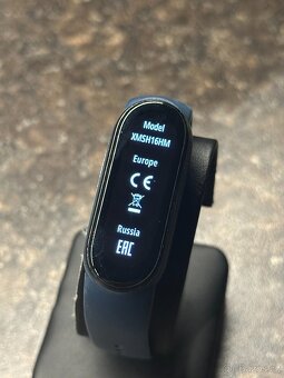 Chytrý náramek Xiaomi Mi Band 6 2 - 3