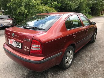 Skoda Octavia 1.6i - 3