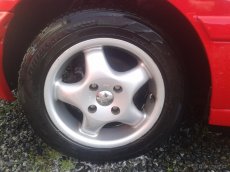 alu aluet 4 x 14 palců rozteč 108 pneu 185/60/14 Ford - 3
