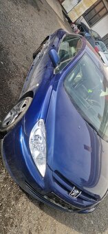 Prodám veškeré náhradní díly na Peugeot 307Cc 130kw RFK - 3