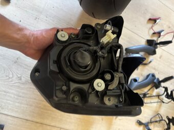 Predni cast z Yamaha Fz1N 06-13 - 3