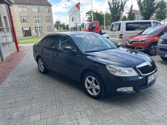 Škoda Octavia ||. 1.8 benzín 118 kW, Facelift, 159 tis. naje - 3