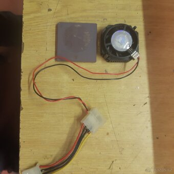 PRODÁM INTEL pentium 150mhz BP80402150 - 3